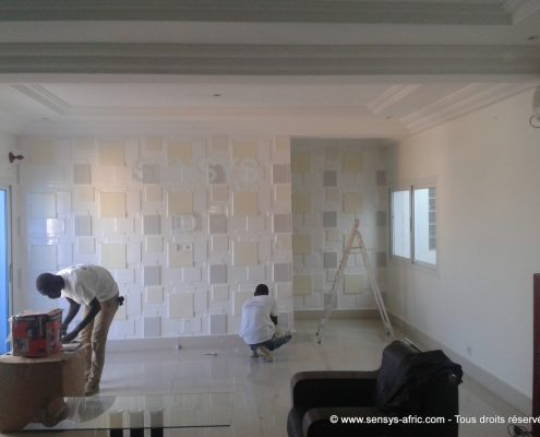 Revêtement-mural-Sensys-ALAMDIES-495x400 Décoration salon, pièce à vivre ou de séjour au Sénégal  Sensys Afric - Laissez libre court à votre imagination
