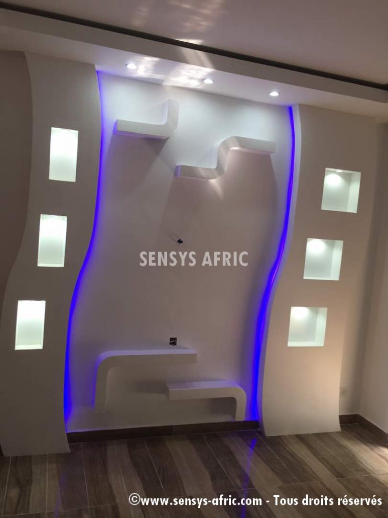 Design-décoration-salon-moderne-déco-intérieur-meubles-tv-lumineux-Sénégal-773x1030 Design salon moderne à Dakar, Thiès, Sénégal.  Sensys Afric - Laissez libre court à votre imagination
