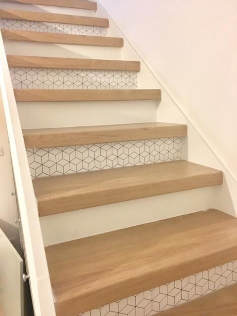 Escaliers-bois-à-Dakar-escalier-Thiès-design-escaliers-Saint-Louis-Sénégal-Menuiserie-Sensys-Afric Escaliers en bois 
