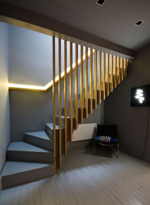 Escaliers-bois-à-Dakar-escalier-Thiès-design-escaliers-Saint-Louis-Sénégal-Menuiserie-déco-bois-Sensys-Afric-517x705 Escaliers en bois 