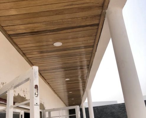 le-faux-plafond-en-bois-dakar-495x400 Faux plafond bois ajouré Dakar, décoration d'intérieur Senegal  Sensys Afric - Laissez libre court à votre imagination